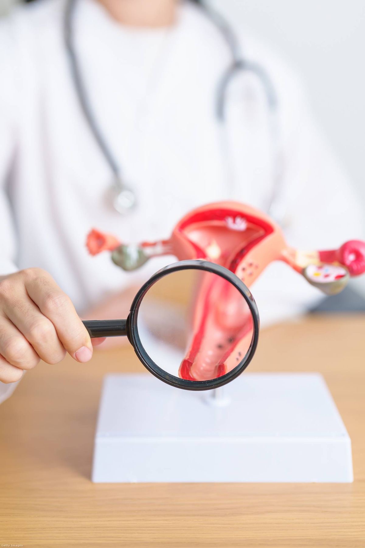 Почему женщины откладывают визит к гинекологу и чем это опасно?